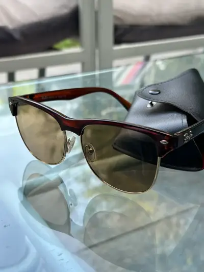 Gafas de Sol Ray-Ban Clásicas con Estuche - miniatura 2