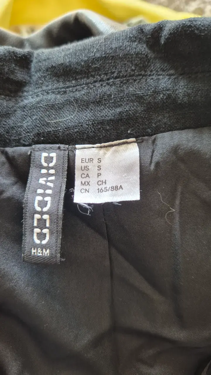 Blazer crop negro Divided H&M - 3