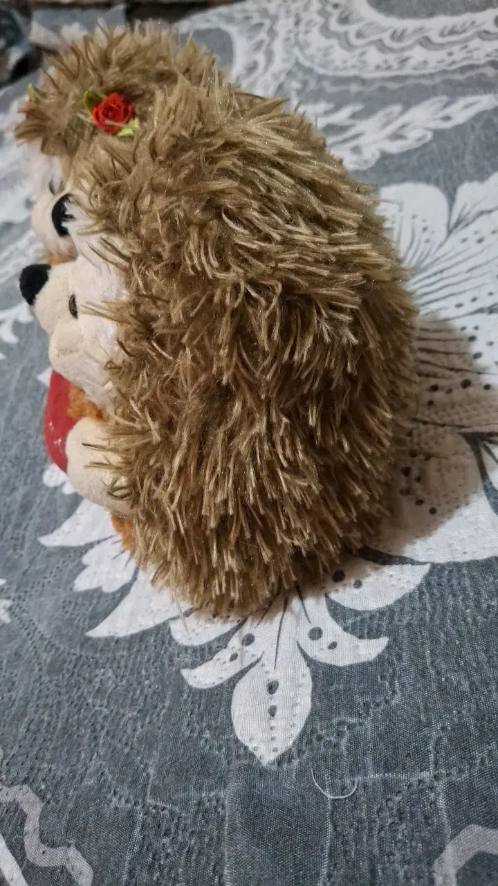 Peluches de erizos con corazón 'Te Amo' - 2