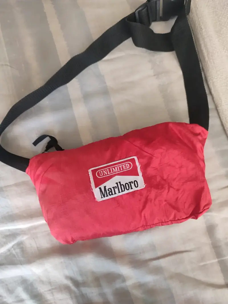 Cortaviento Marlboro riñonera - 3