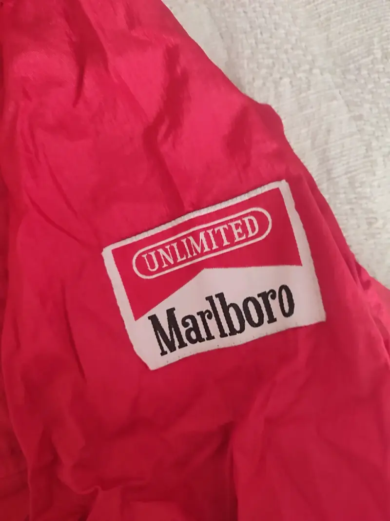 Cortaviento Marlboro riñonera - 6