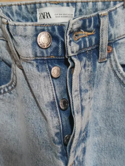 Jeans de mezclilla azul claro Zara para mujer - miniatura 6