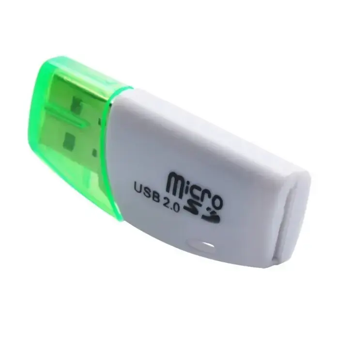 Adaptador USB 2.0 para MicroSD con tapa verde - 1