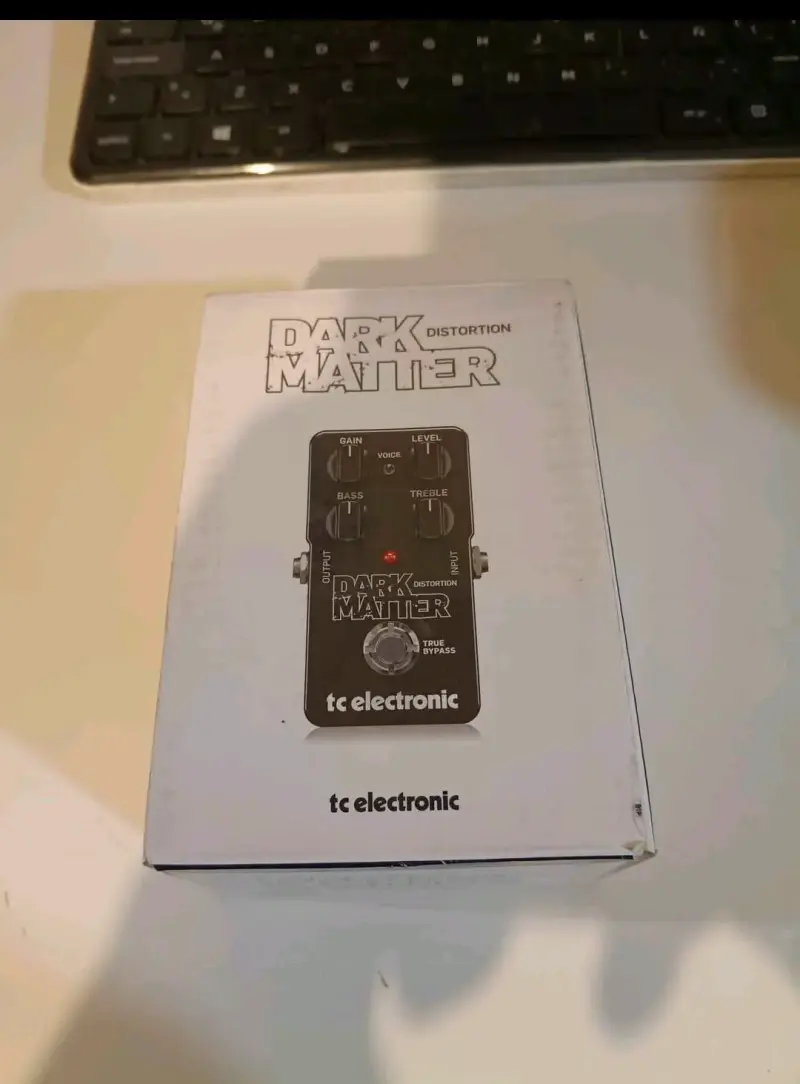 Pedal de distorsión TC Electronic Dark Matter - 1