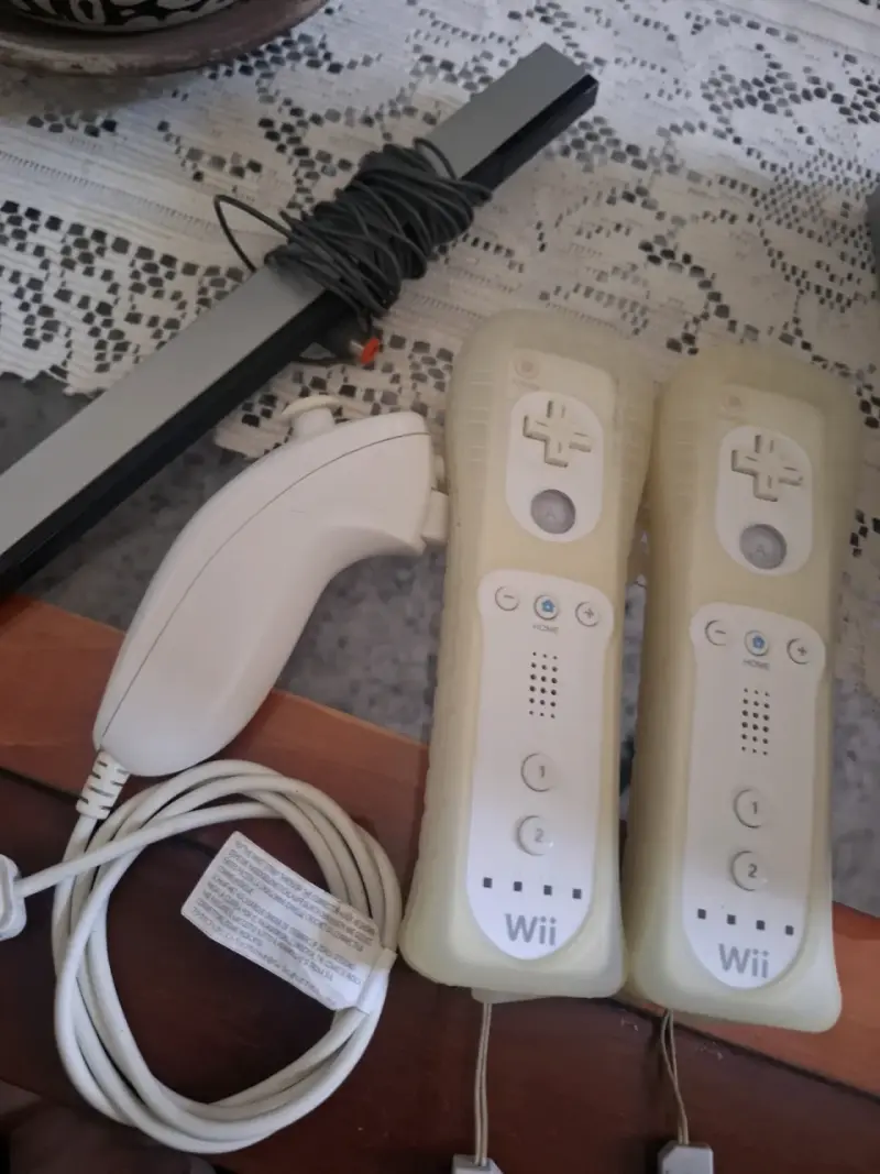 Consola Nintendo Wii con accesorios completos - 2