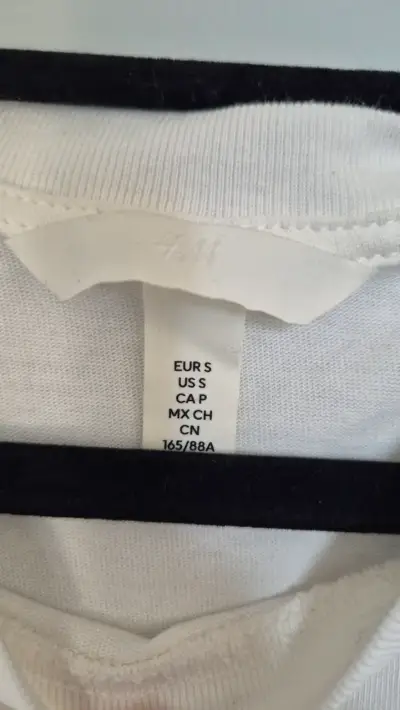 Playera crop blanca H&M 100% algodón - miniatura 2