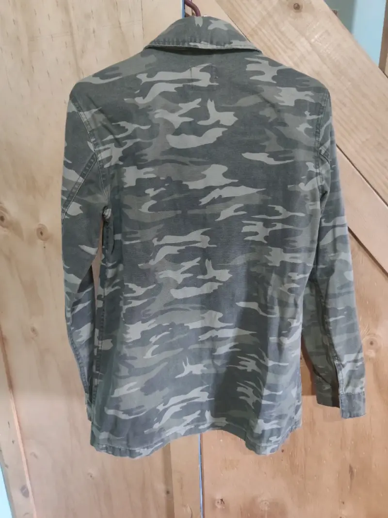 Chaqueta camuflada verde Opposite para mujer - 4
