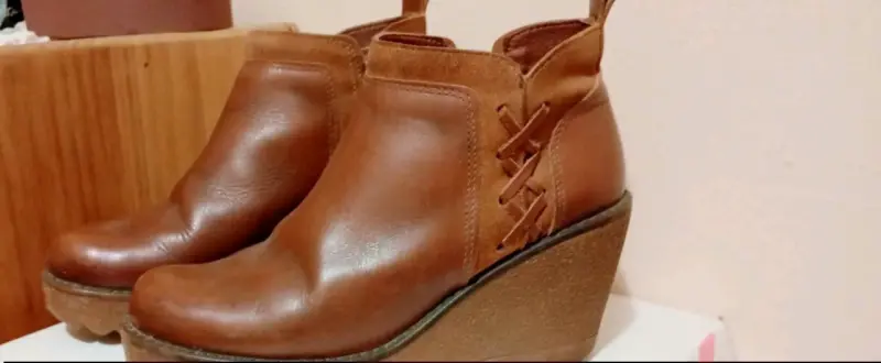 Botines de cuero marrón con plataforma