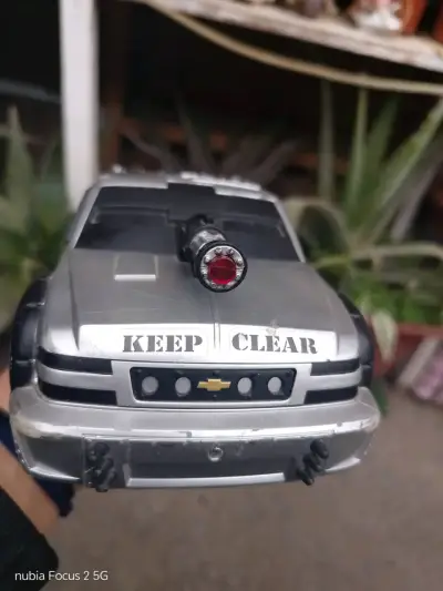 Camioneta de juguete Chevrolet Silverado gris - miniatura 4