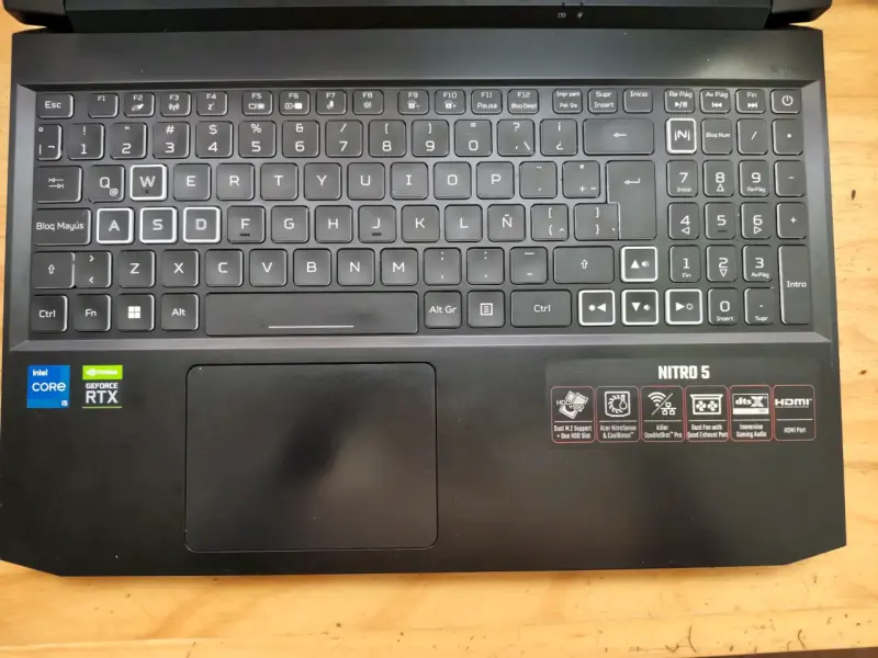 Laptop Acer Nitro 5 con tarjeta gráfica RTX 3050 - 3