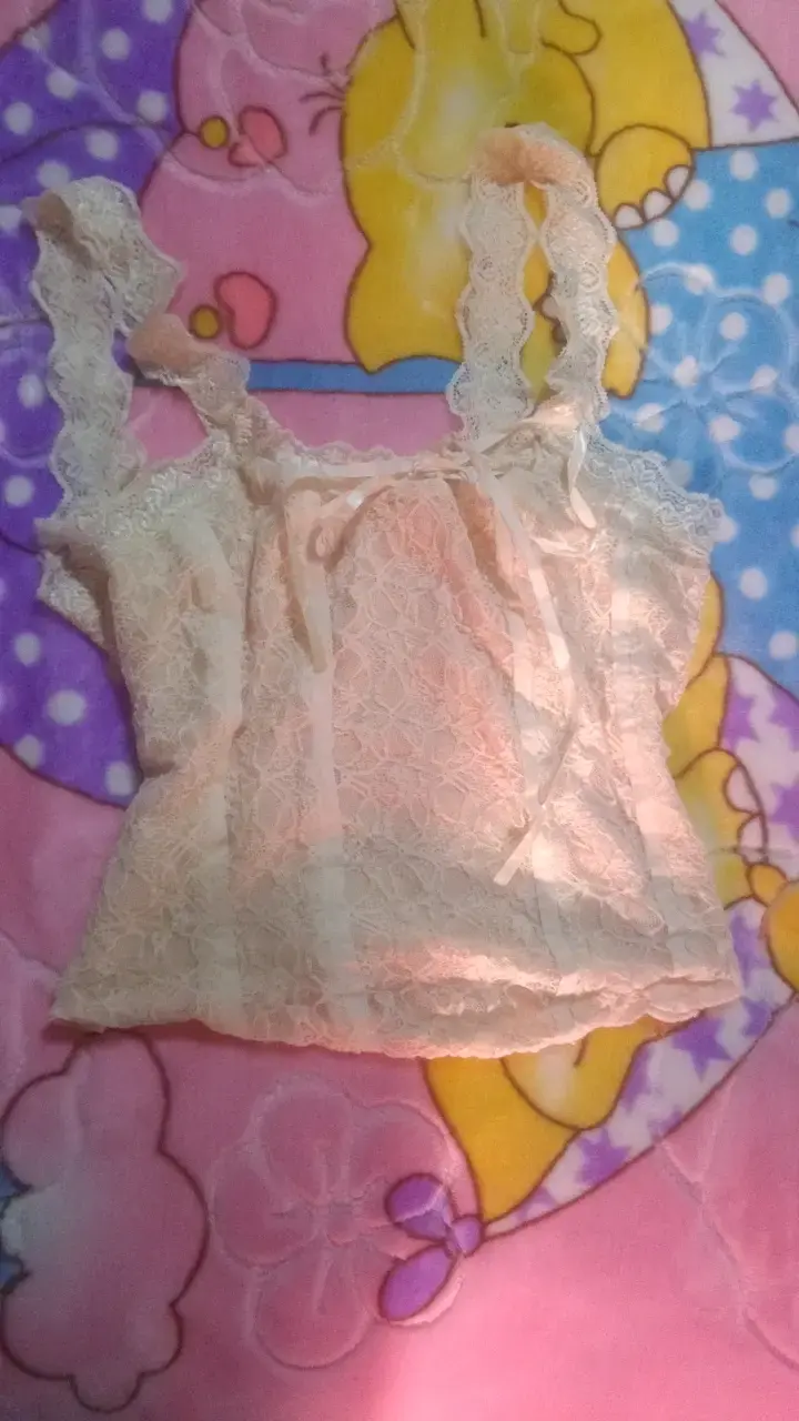 Blusa de encaje beige con tirantes - 1