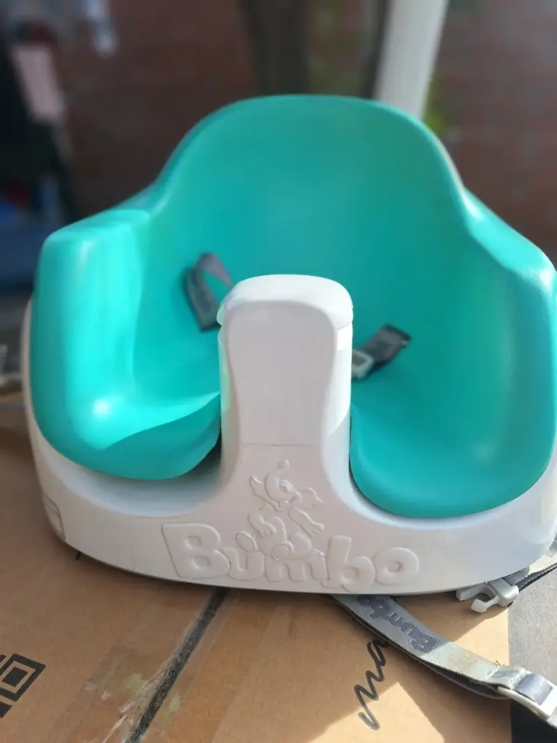 Asiento de bebé Bumbo con bandeja removible - 3