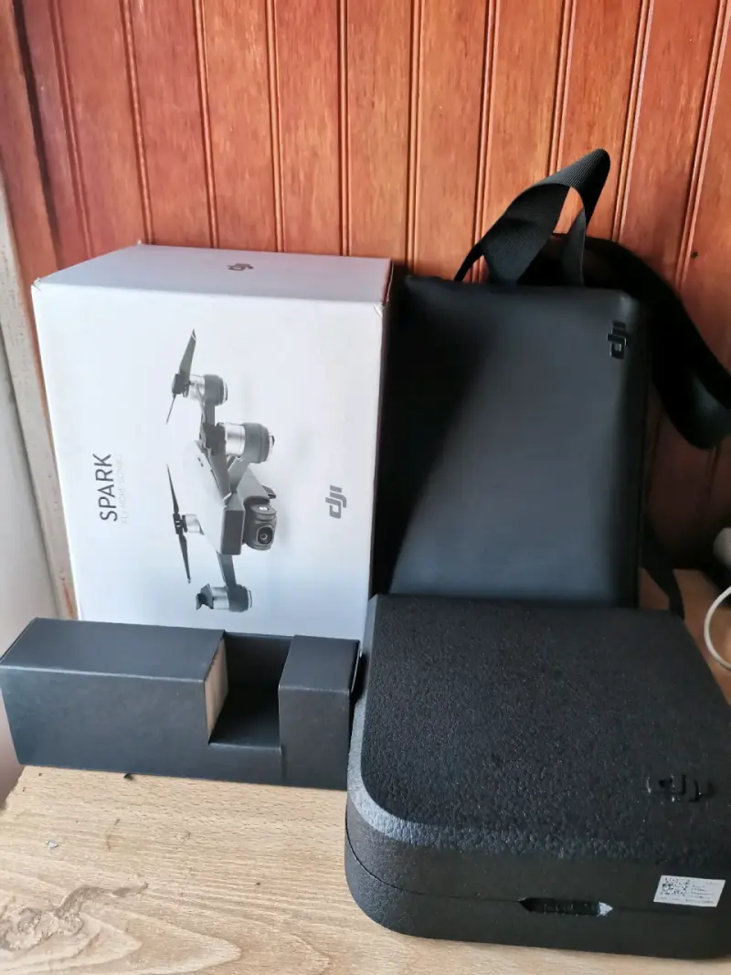 Caja y bolso de DJ SPARK (SIN DRON)