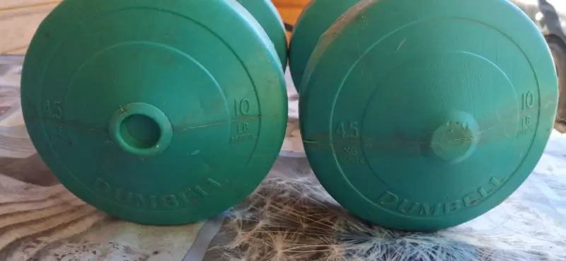 Par de mancuernas de 4.5 kg color verde - 1