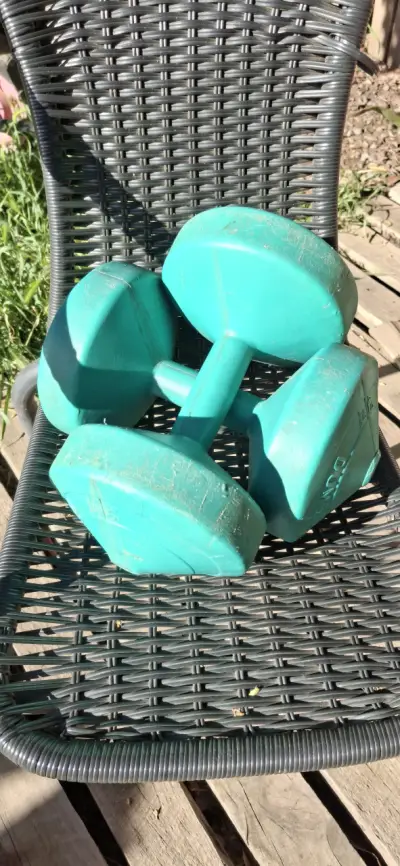 Par de mancuernas de 4.5 kg color verde - miniatura 4