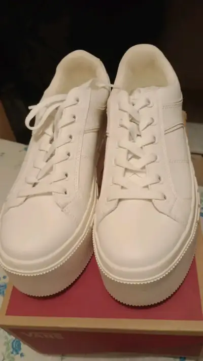 Zapatillas blancas de plataforma Stradivarius - miniatura 1