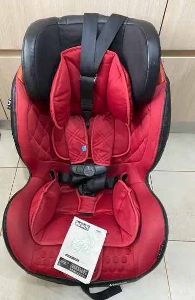 Silla de Auto Infanti Roja para Bebé - miniatura 1