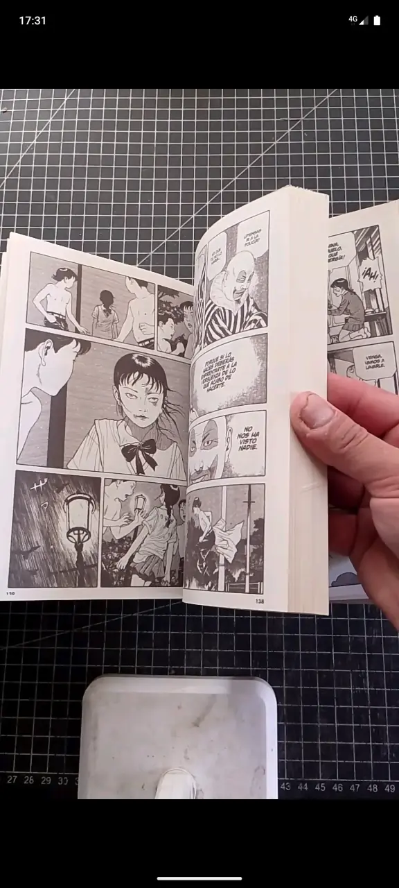 Manga La Sonrisa del Vampiro de Suehiro Maruo - 2