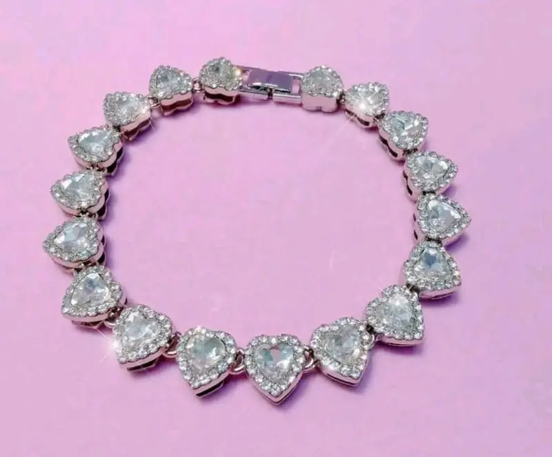 Conjunto de collar y pulsera con corazones brillantes - 3