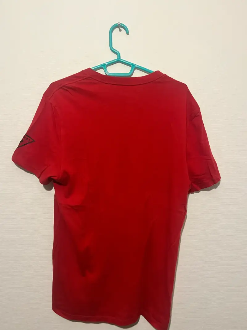 Polera Roja Guess 🇺🇸 - 3