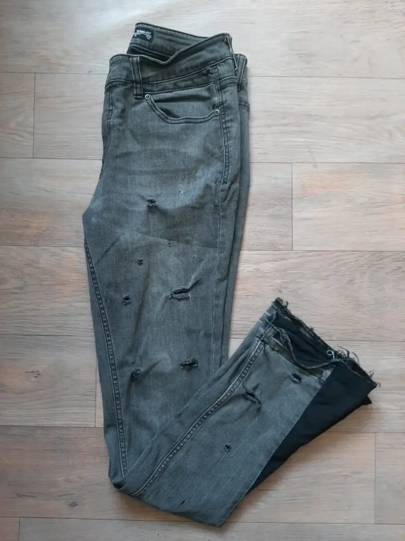 Jeans grises desgastados para hombre - 3