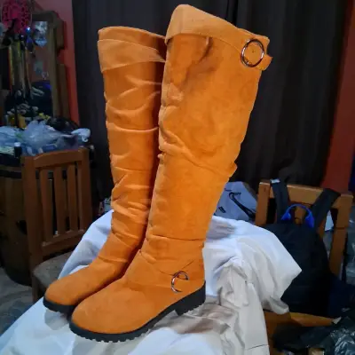 Botas largas sumie gamuza color naranja para mujer - miniatura 1
