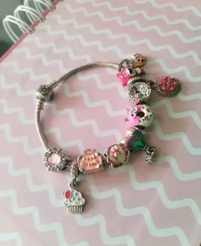 Pulsera de plata con charms - miniatura 2