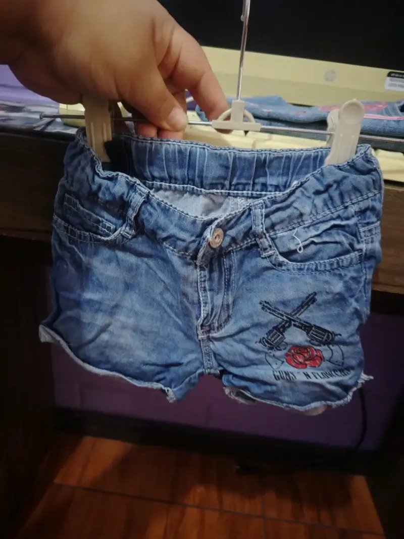 Shorts de mezclilla para niña con diseño de Minnie - 3