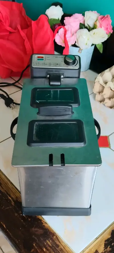 Freidora doble Recco en buen estado - miniatura 3