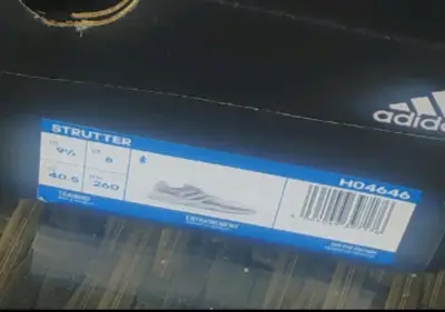Zapatillas deportivas plateadas Adidas Strutter - miniatura 4