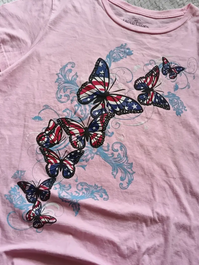 Polera rosa con mariposas Faded glory - 2