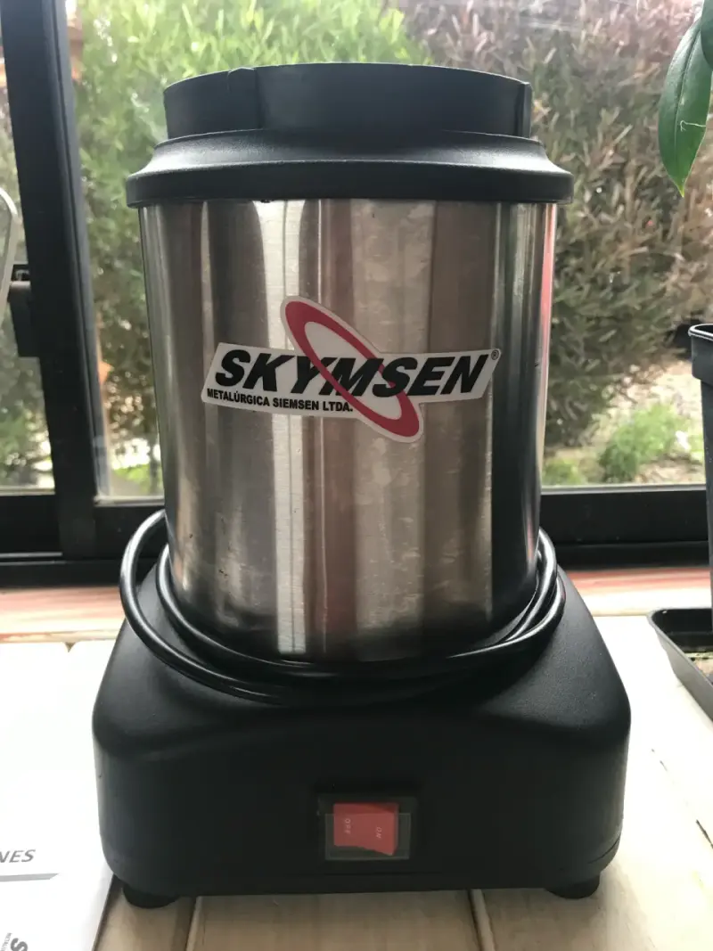 Licuadora industrial Skymsen con vaso monobloque - 5