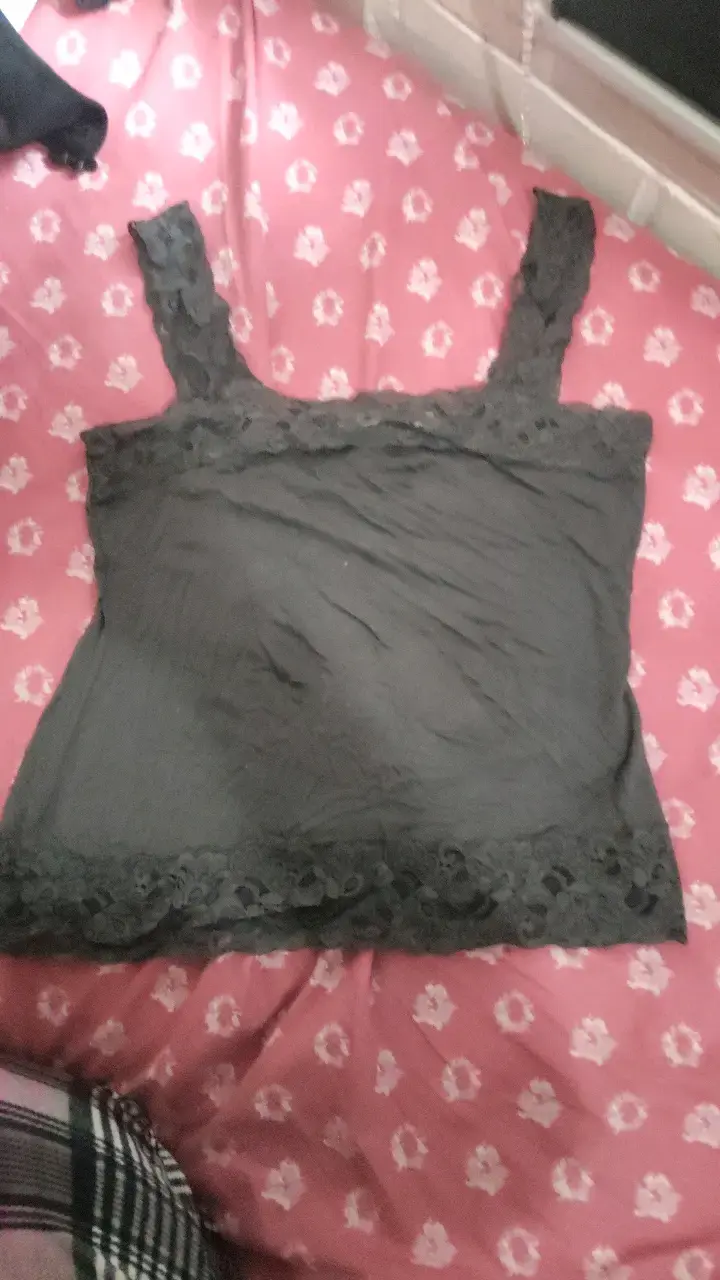 Polera de tirantes y2k