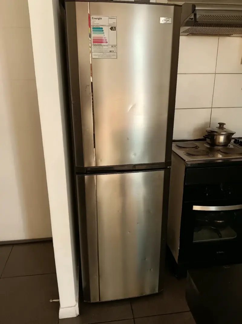 Refrigerador femssa en asero - 1