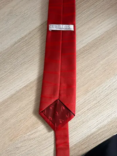 Corbata LAN Airlines Roja Cubillos - miniatura 2