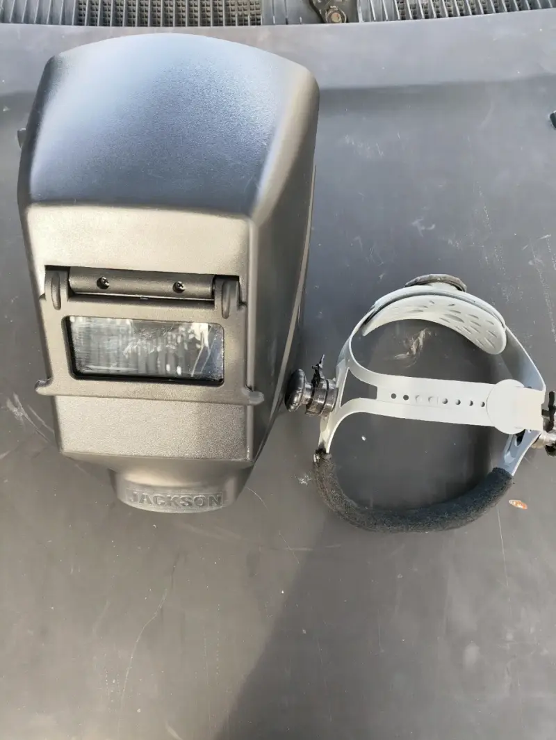 Máscara de soldar Jackson Safety - 1