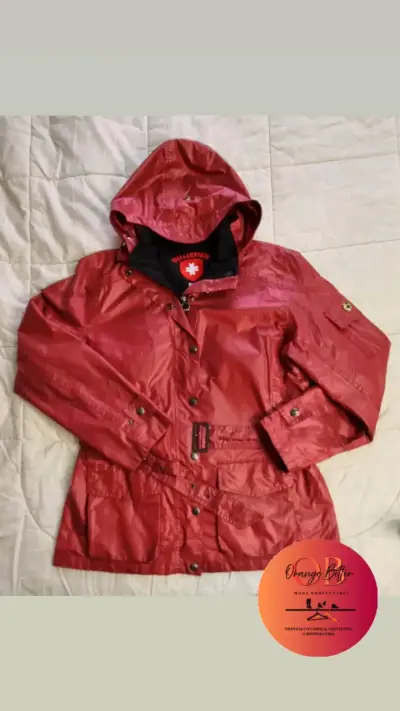Chaqueta impermeable roja para mujer de alta gama - miniatura 1