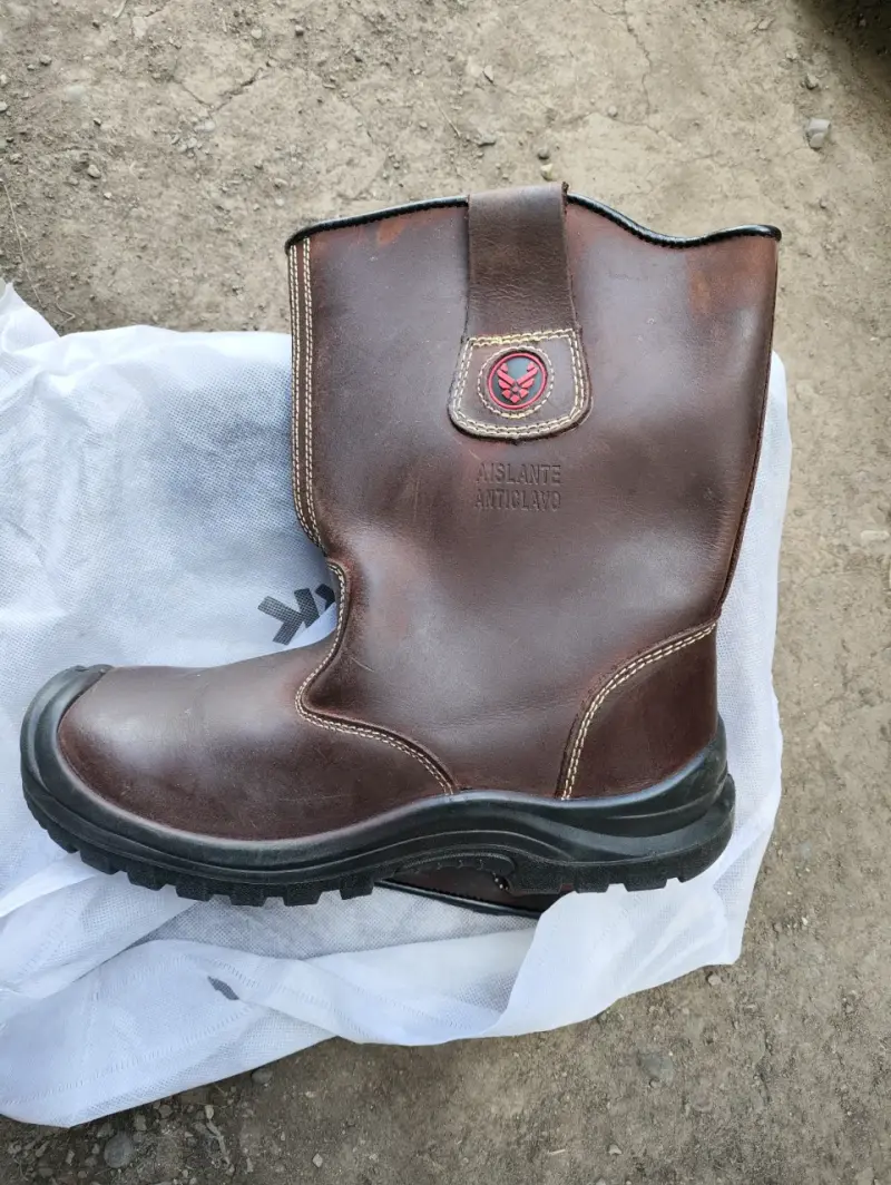 Botas de seguridad marrones aislantes Maywork - 1