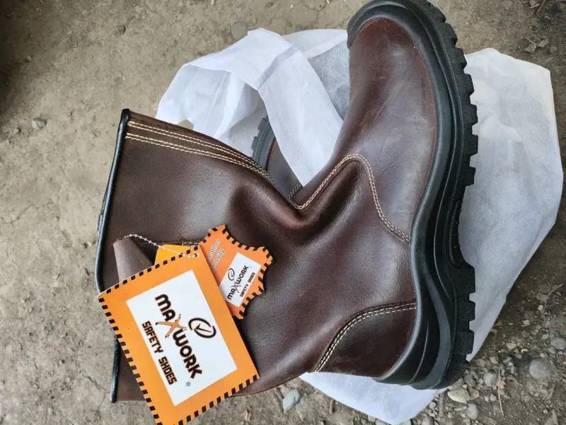 Botas de seguridad marrones aislantes Maywork - 3