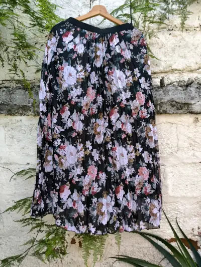 Falda larga plisada floral para mujer - miniatura 1