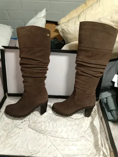 Botas de gamuza marrón con tacón alto - miniatura 4
