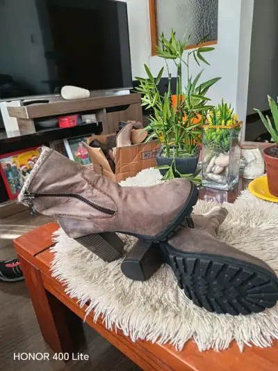Botines de tacón alto con cierre lateral - miniatura 3