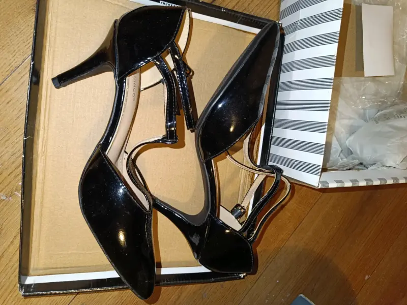 Zapatos de tacón negro charol talla 39 - 1