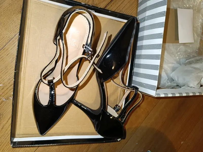 Zapatos de tacón negro charol talla 39 - 2