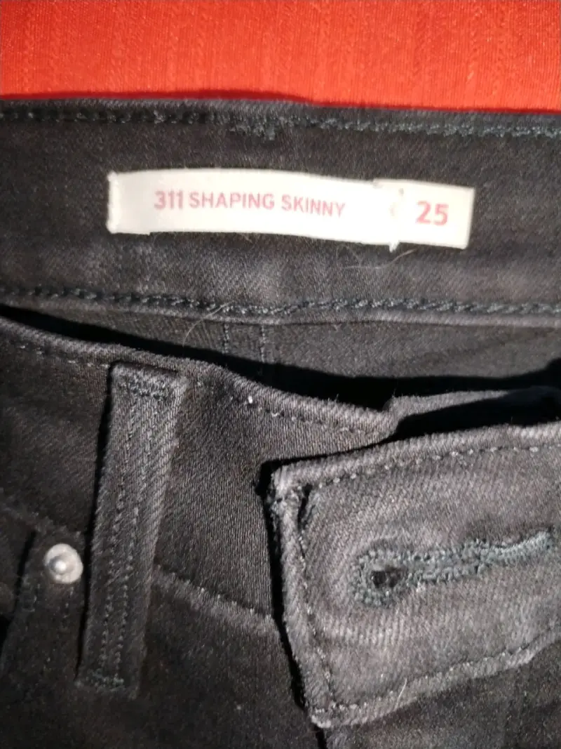 Jeans negros Levi's para mujer - 5