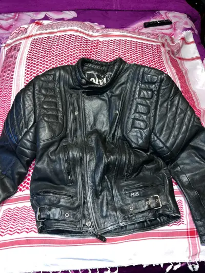 Chaqueta de cuero negra para hombre - miniatura 3