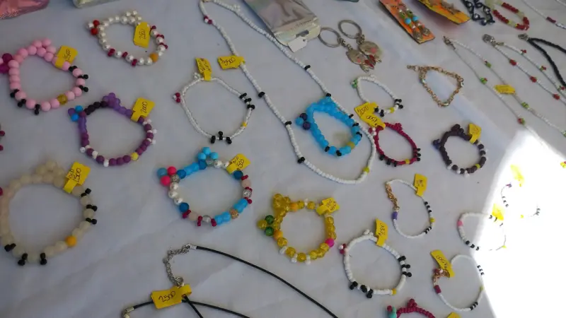 Pulseras de cuentas coloridas para mujer - 2