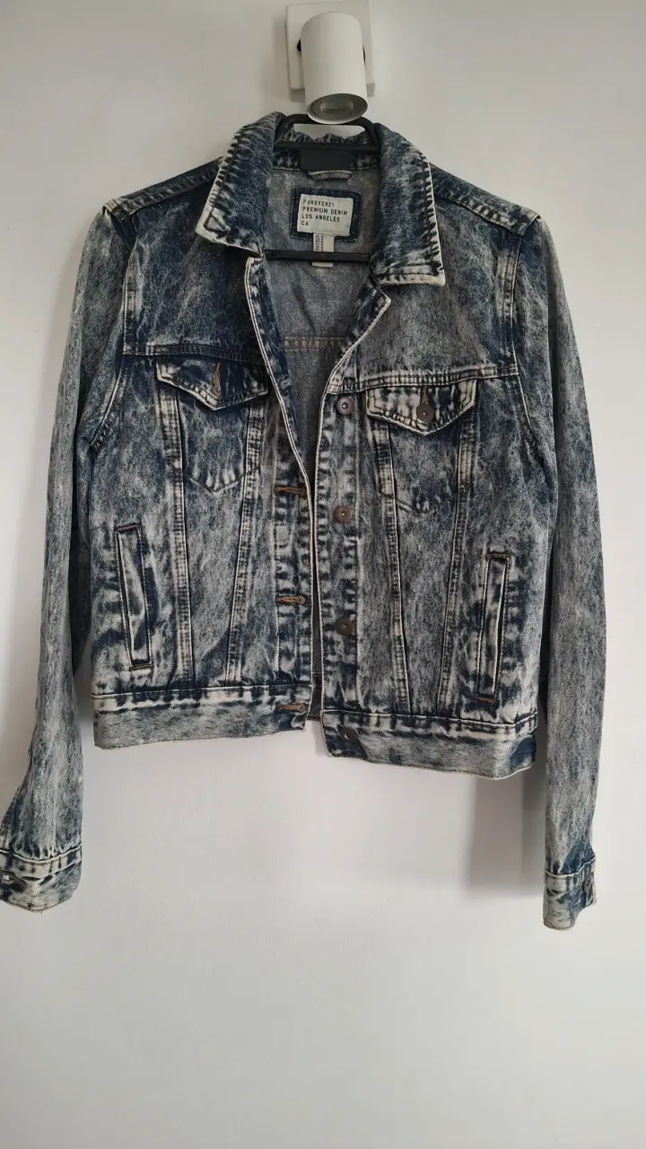 Chaqueta de mezclilla Forever 21 estilo vintage