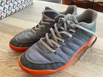 Zapatillas fútbol Kipsta talla 33 - miniatura 1