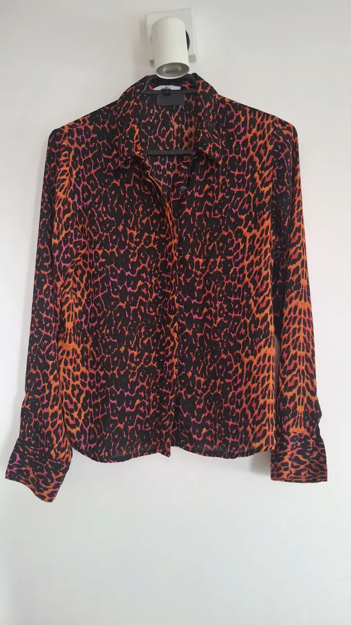 Blusa de mujer estampado animal print
